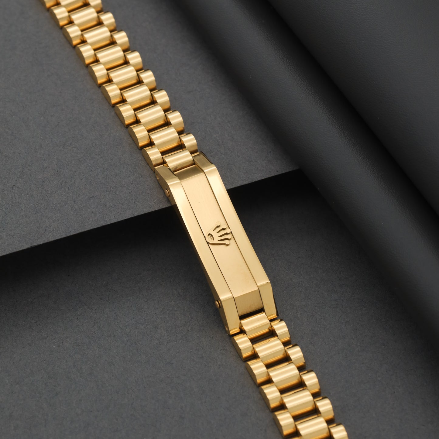 Luxuries gold Bracelet SSB011