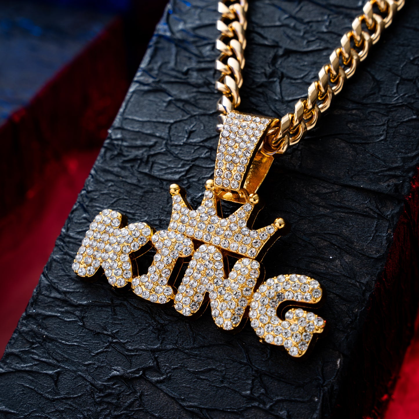 King Crown Gold chain With Diamond Pedant GPCP004