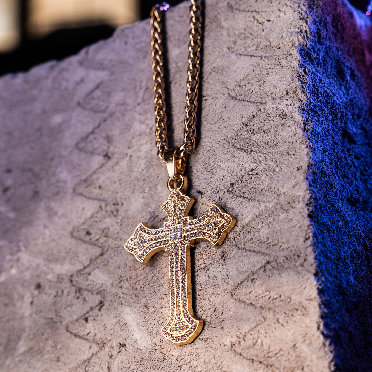 The Gold Cross chain With Diamond Pedant GPCP031