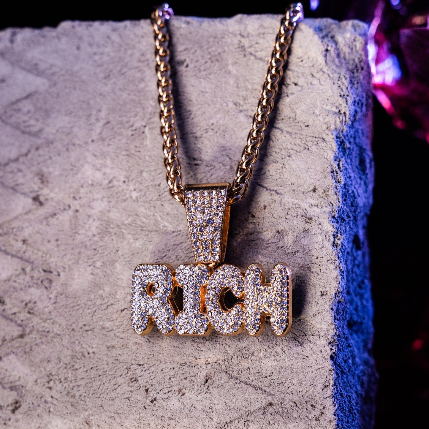 Rich Gold chain With Diamond Pedant GPCP037