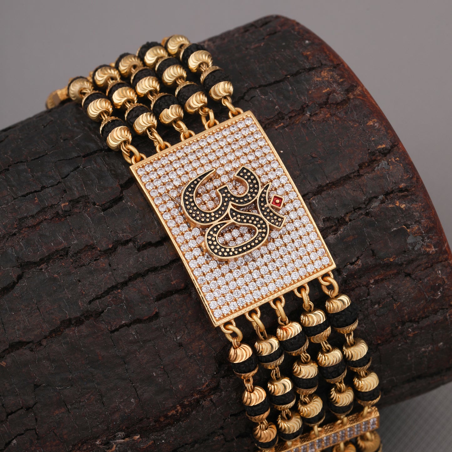 SHANKARA DIAMOND GOLD PRIMIUM RUDRAKSHA BRACELATE