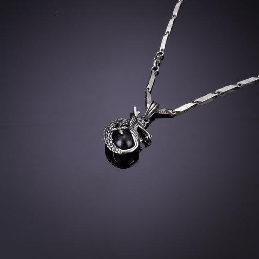 REX SILVER BLACK PEDANT NECKLACE